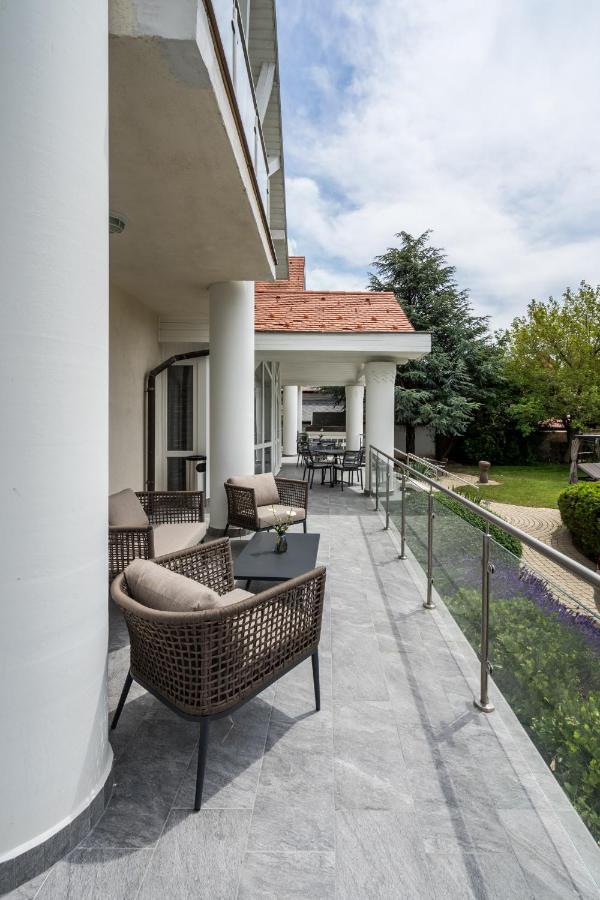 Hotel Clariss Balatonalmádi Exterior foto