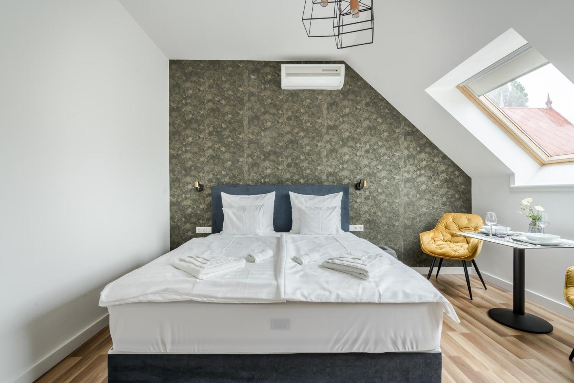 Hotel Clariss Balatonalmádi Zimmer foto