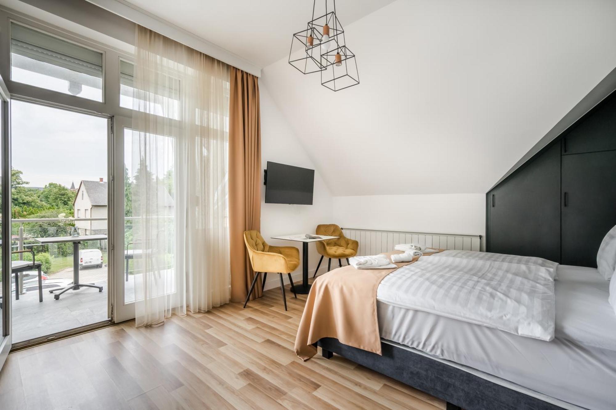 Hotel Clariss Balatonalmádi Zimmer foto