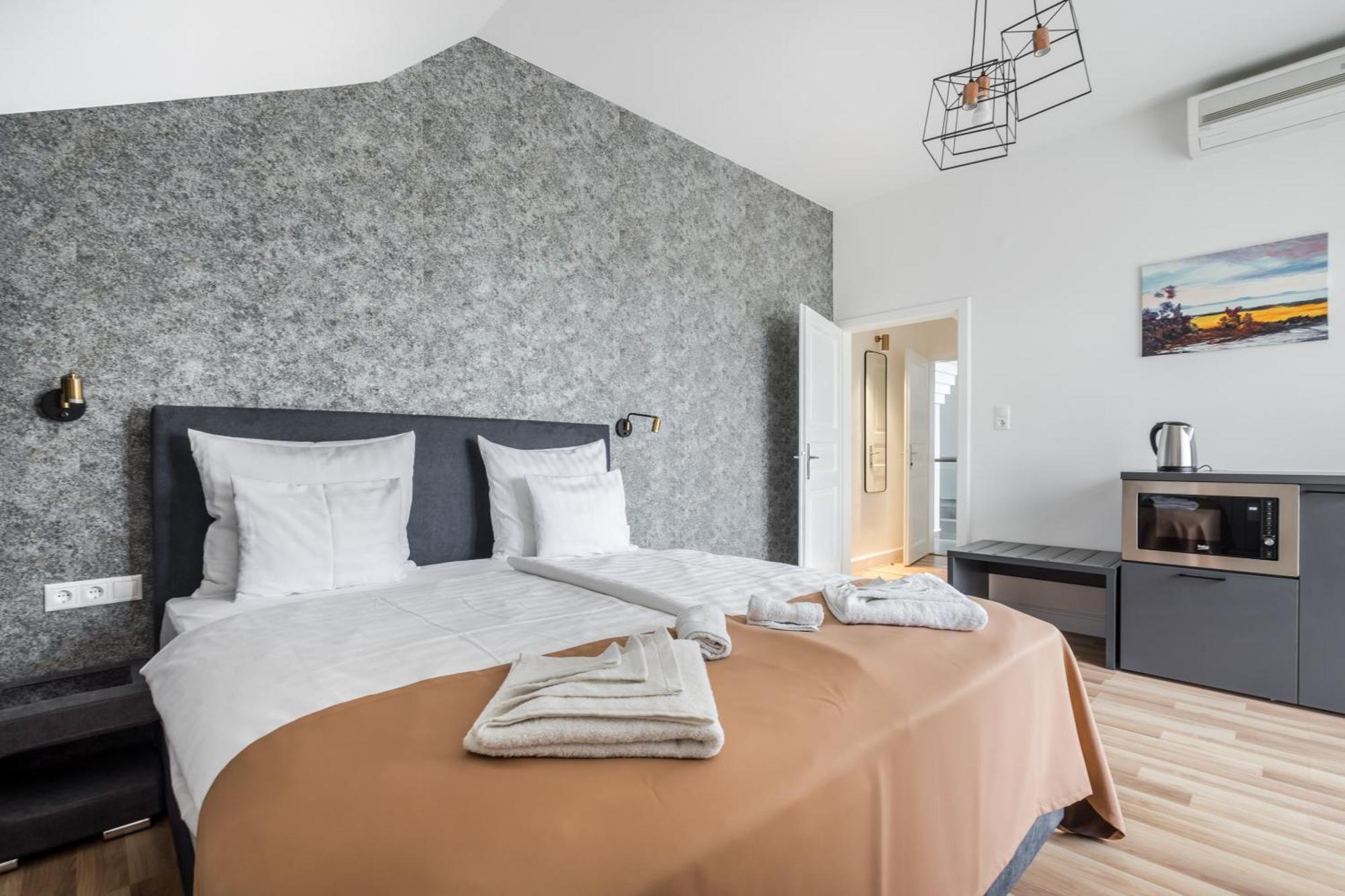 Hotel Clariss Balatonalmádi Zimmer foto