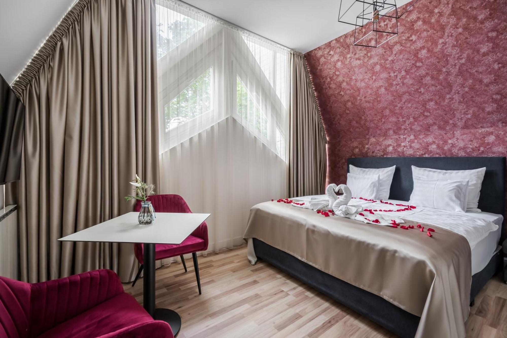 Hotel Clariss Balatonalmádi Zimmer foto